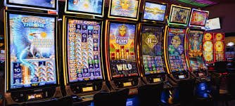 totojitu togel Mega Moolah game interface showing five reels paylines and current jackpot total